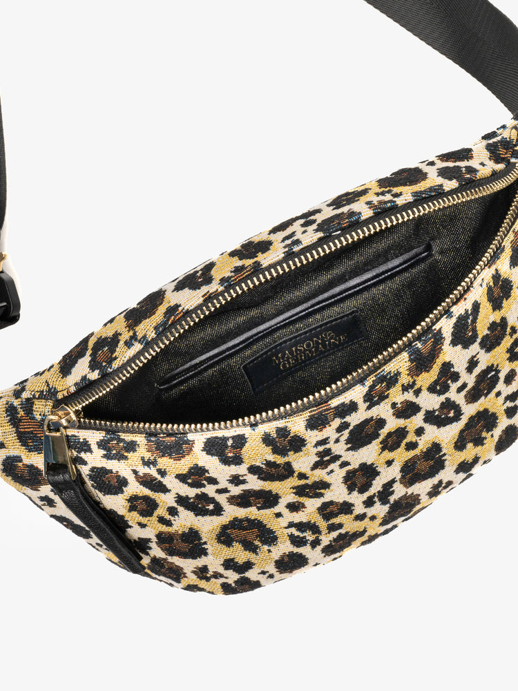 Fanny Pack Leo