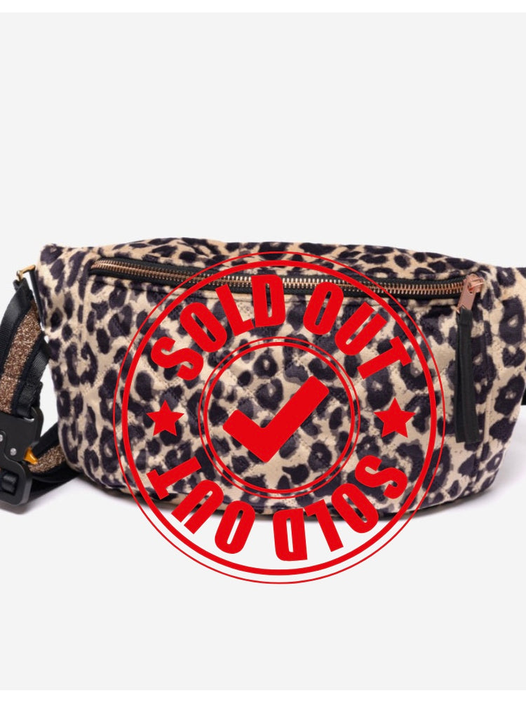 Sarah Fanny Pack (M)