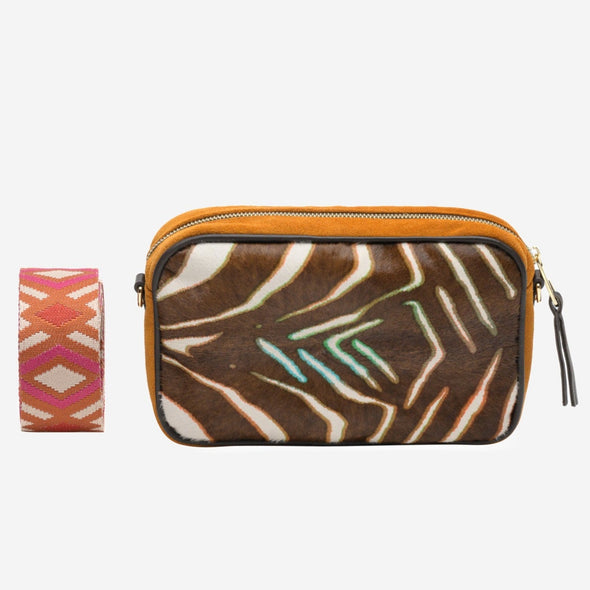 Camelia Brown Zebra