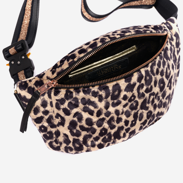 Sarah Fanny Pack (M)